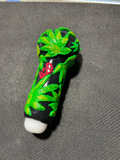 420 Leaf Glow In The Dark Hand Pipe 5″